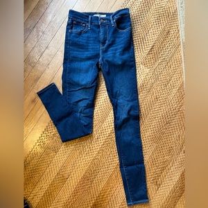 Levi 720 High Rise Skinny Jeans